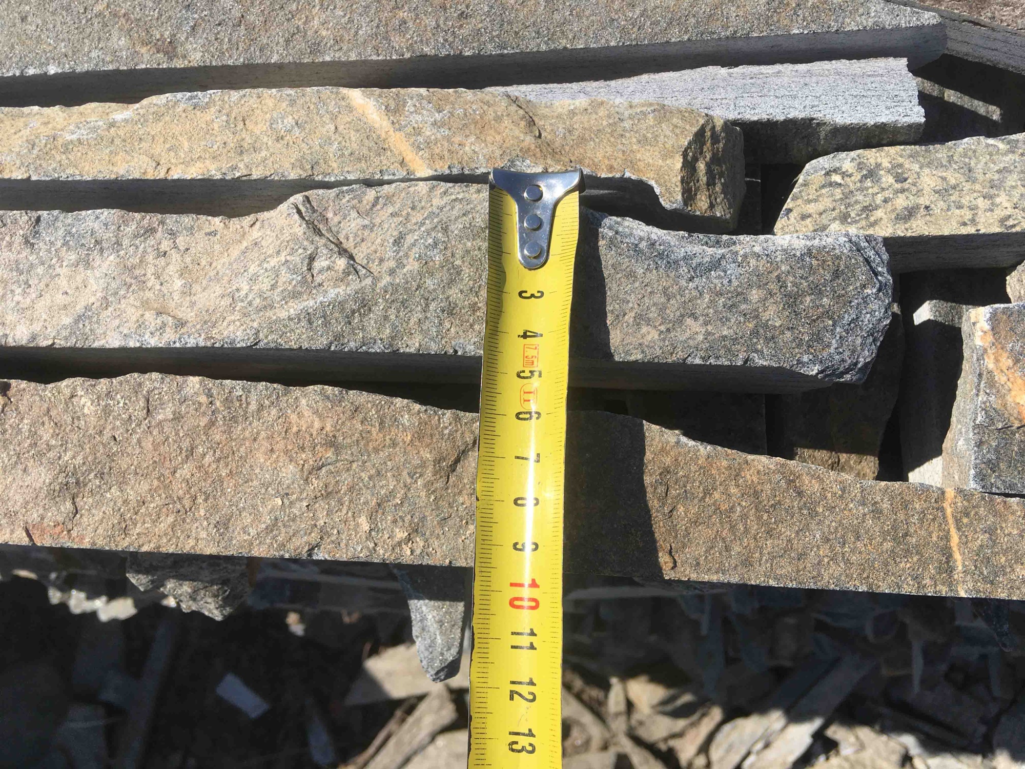 Горбушка златолит мультиколор для облицовки купить в Лобне