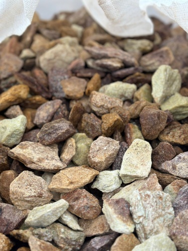 Златолит персиковый декоративная каменная крошка купить в Лобне