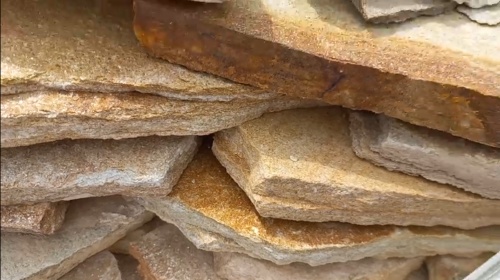 Плитняк златолит жёлтый золотистый для отмостки купить в Лобне