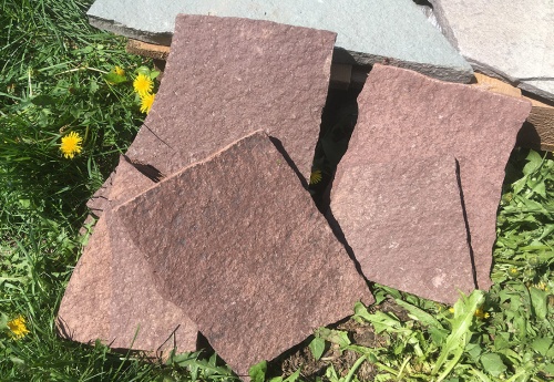 Плитняк лемезит бордовый для цоколя 1,5-2 см купить в Лобне