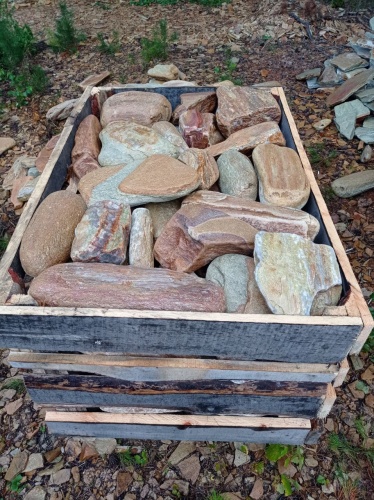 Златолит жёлтый, жёлто-зелёный глыбки и валуны для ланшафтного дизайна купить в Лобне