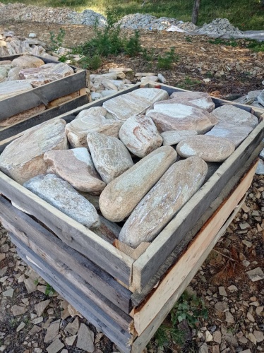 Златолит жёлтый, жёлто-зелёный глыбки и валуны для ланшафтного дизайна купить в Лобне