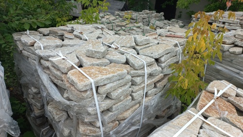 Гранитный плитняк галтованный для парковки купить в Лобне