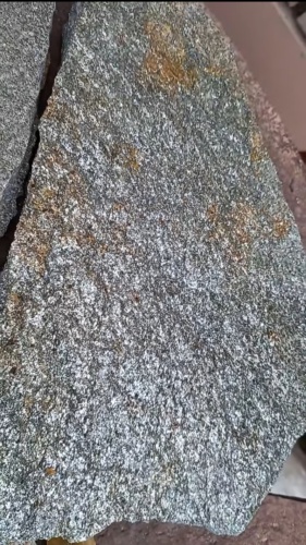 Плитняк златолит серебристый для цоколя, отмостки купить в Лобне