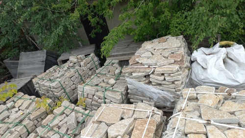 Гранитный плитняк галтованный для парковки купить в Лобне