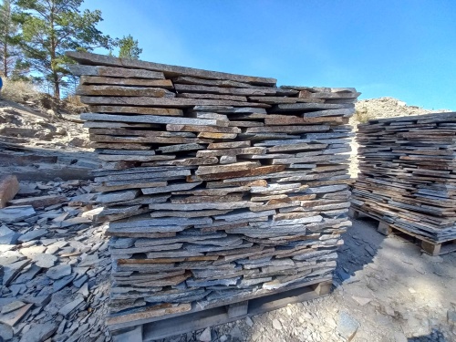 Плитняк златолит серебристый для фасада купить в Лобне