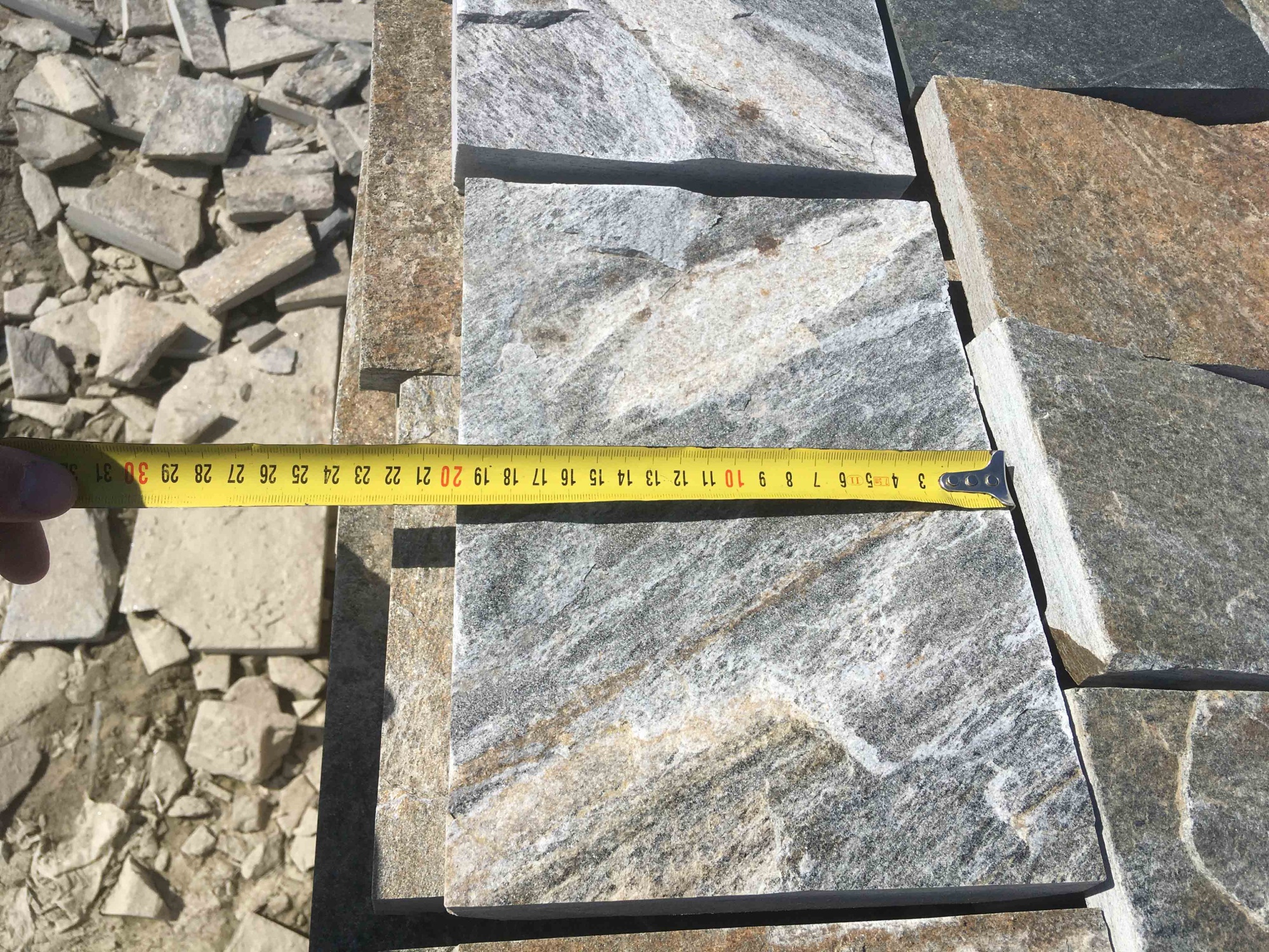 Плитка пилёная златолит Уральский для фасада купить в Лобне