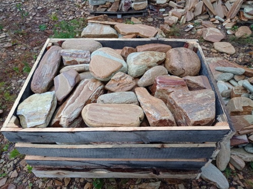 Златолит жёлтый, жёлто-зелёный глыбки и валуны для ланшафтного дизайна купить в Лобне