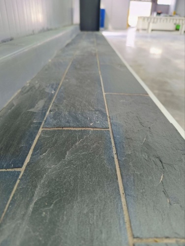 Плитка чёрная из натурального камня фасадная 30 см * 5 см, толщина 7 мм -30 мм купить в Лобне