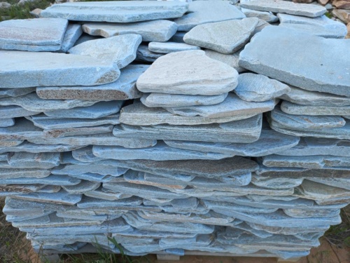 Плитняк златолит зелёный галтованный для цоколя купить в Лобне